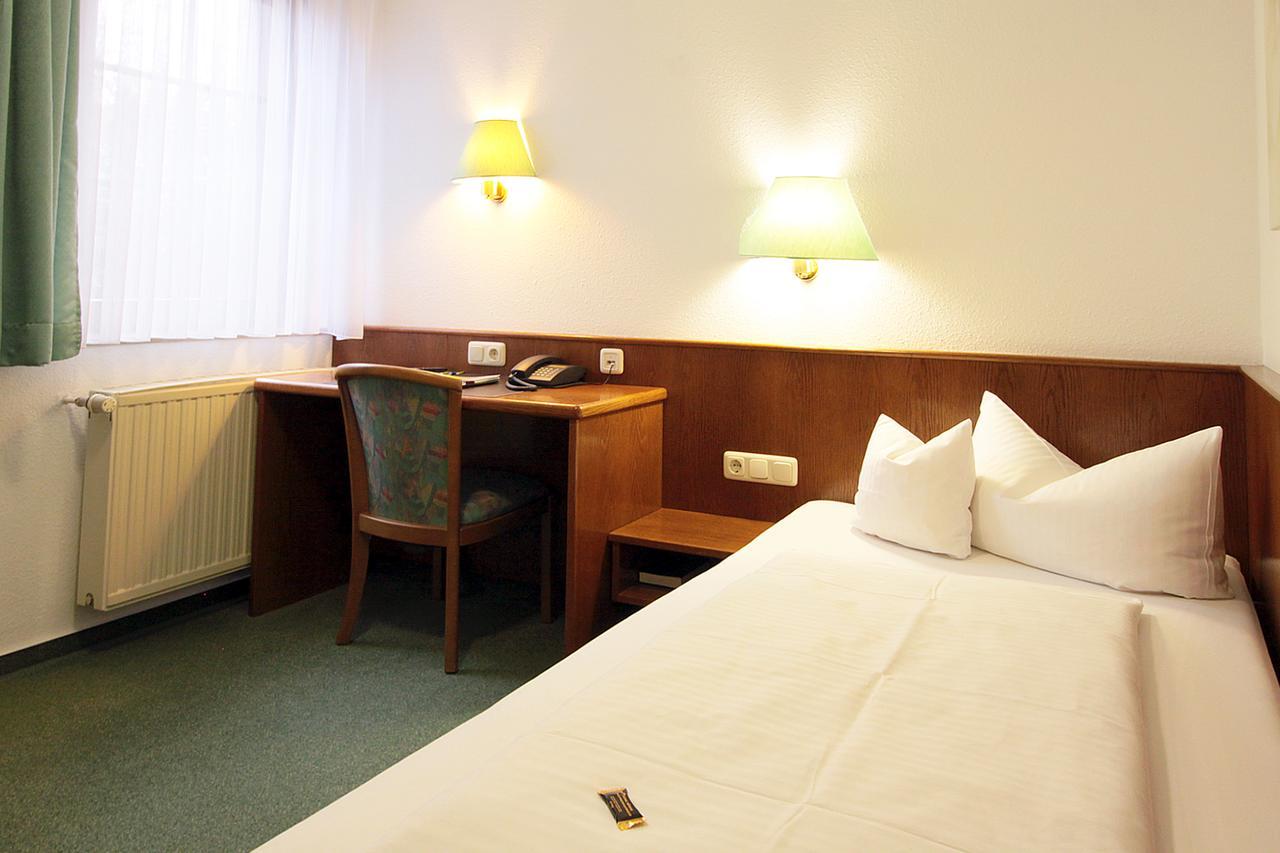 Hotel Promenadenhof Weissensee  Esterno foto